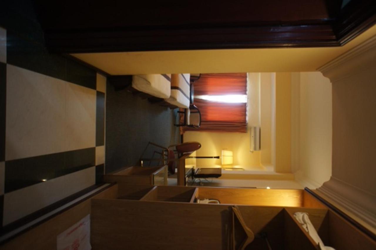Tyng Garden Hotel Sandakan Ngoại thất bức ảnh