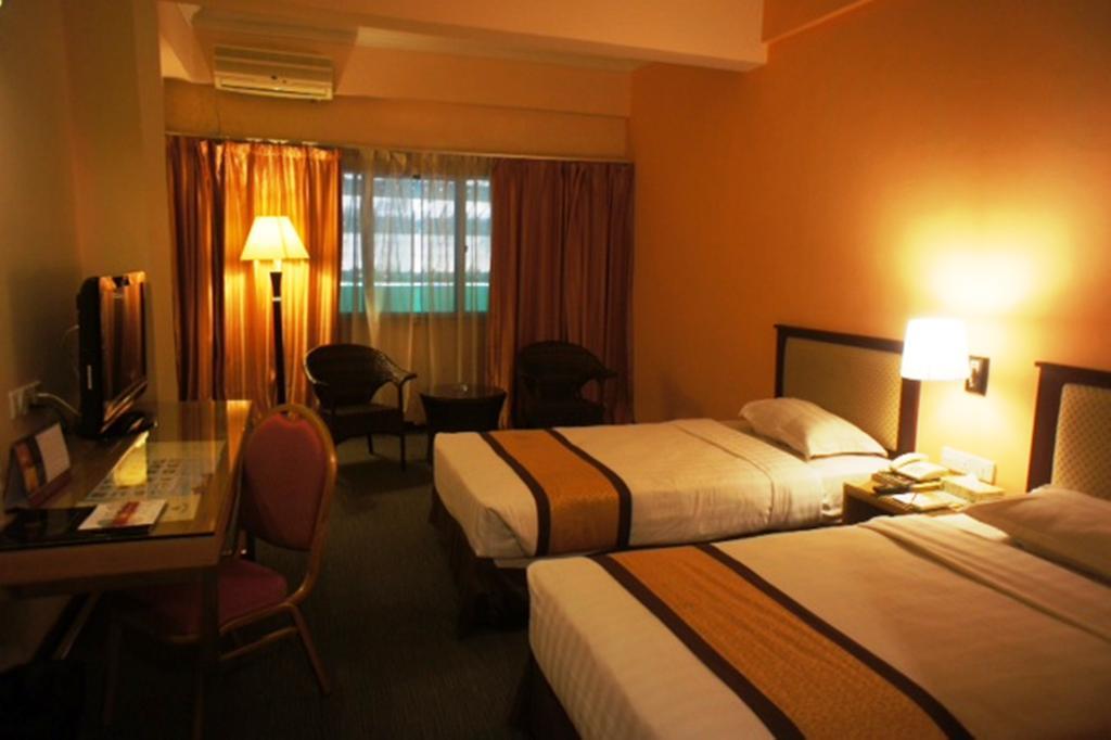 Tyng Garden Hotel Sandakan Phòng bức ảnh