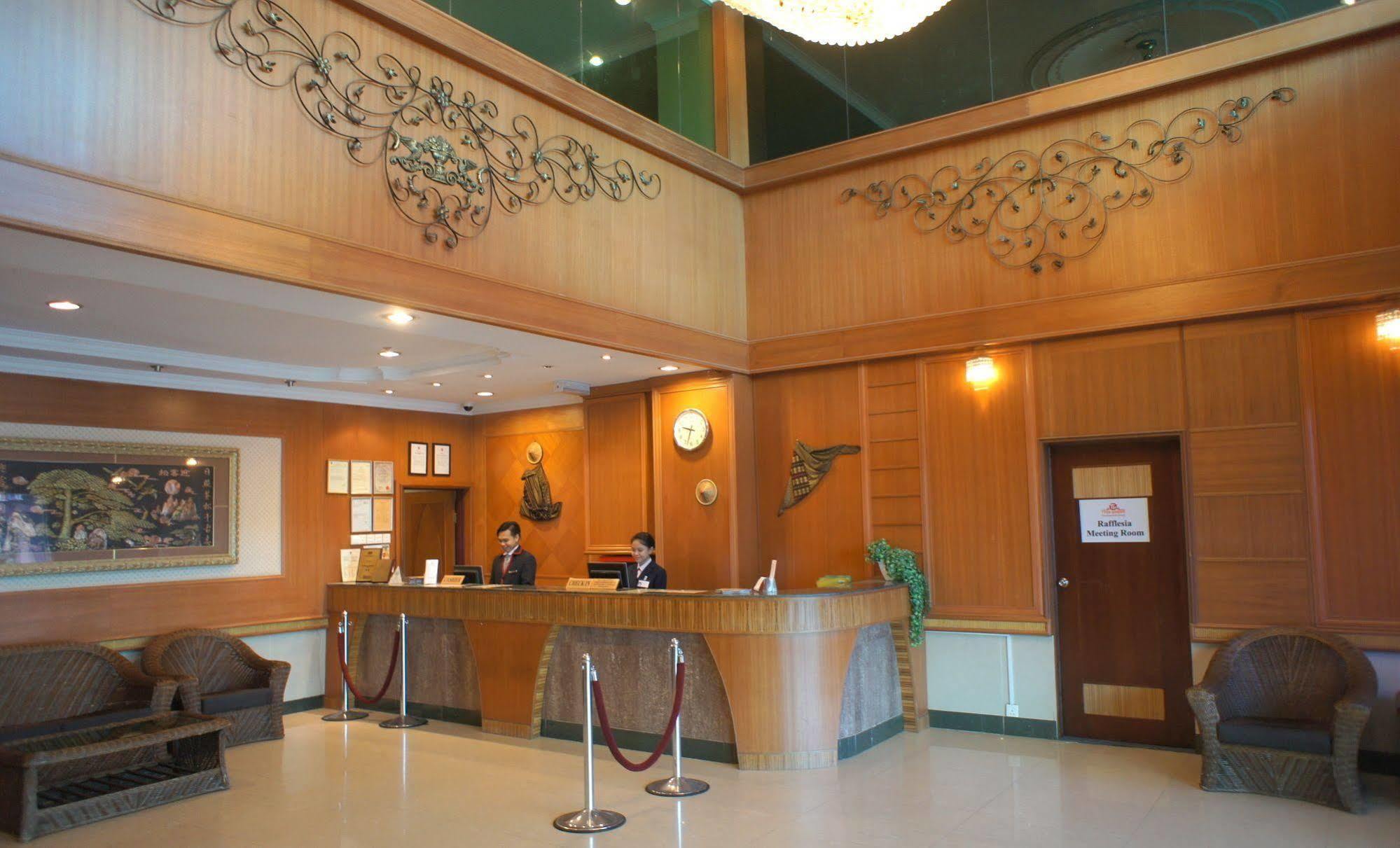 Tyng Garden Hotel Sandakan Ngoại thất bức ảnh